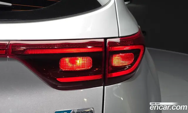 Kia Sportage 2019 2.0 автомат (гидро), миниатюра 9