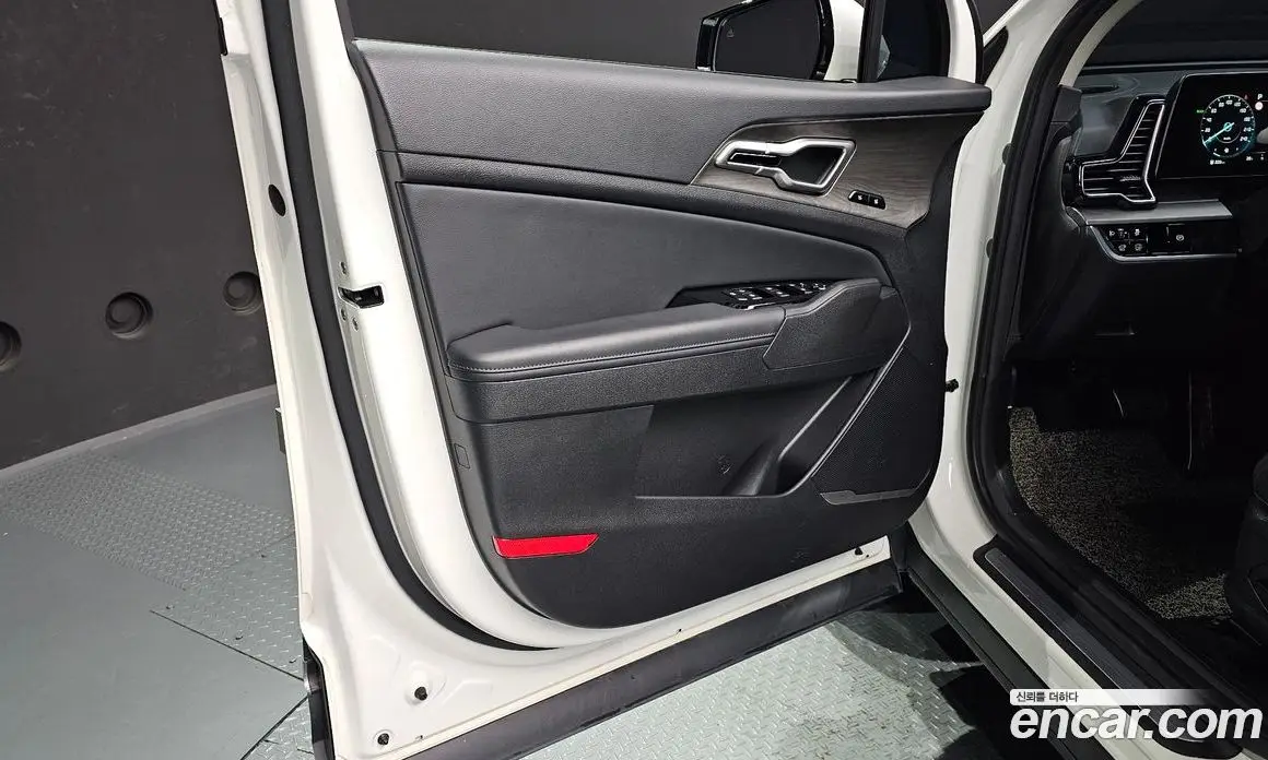 Kia Sportage 2023 1.6 автомат (гидро), фото 14