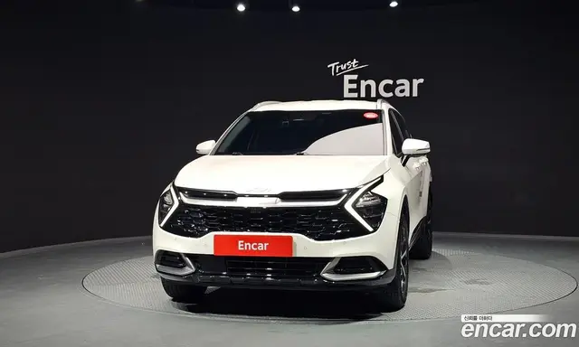 Kia Sportage 2023 1.6 автомат (гидро), миниатюра 3