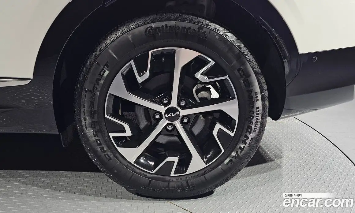 Kia Sportage 2023 1.6 автомат (гидро), фото 7