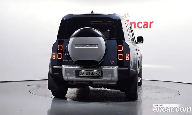 Land Rover Defender 2021 3.0 автомат (гидро), миниатюра 3
