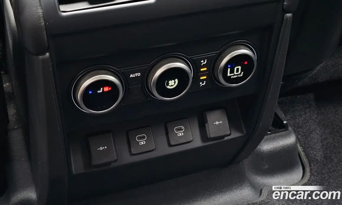 Land Rover Defender 2021 3.0 автомат (гидро), фото 31