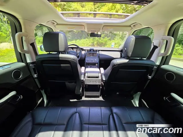 Land Rover Discovery 2019 3.0 автомат (гидро), миниатюра 12
