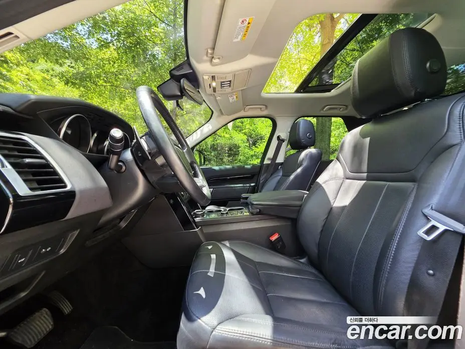 Land Rover Discovery 2019 3.0 автомат (гидро), фото 14