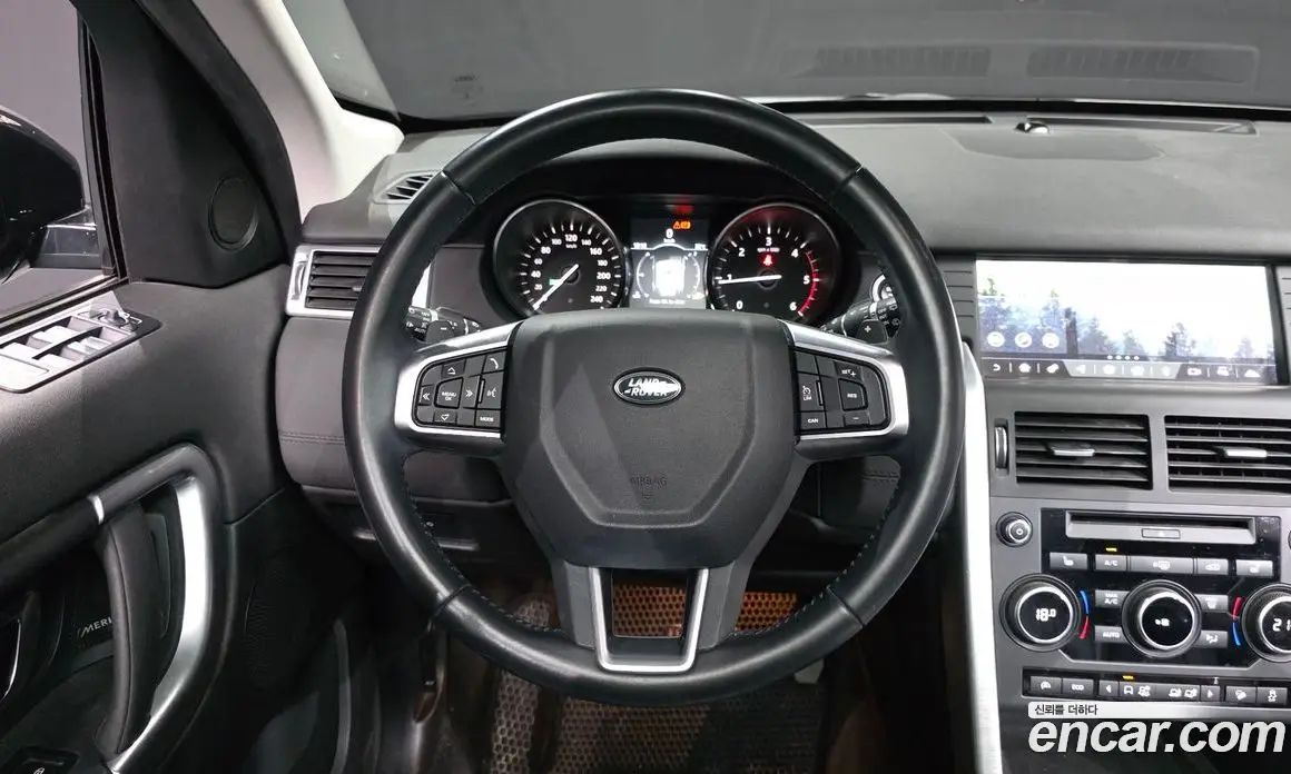 Land Rover Discovery Sport 2017 2.0 автомат (гидро), фото 13