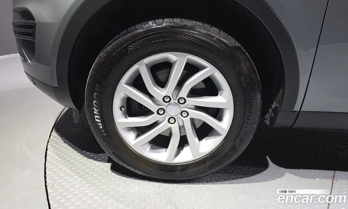 Land Rover Discovery Sport 2017 2.0 автомат (гидро), фото 5