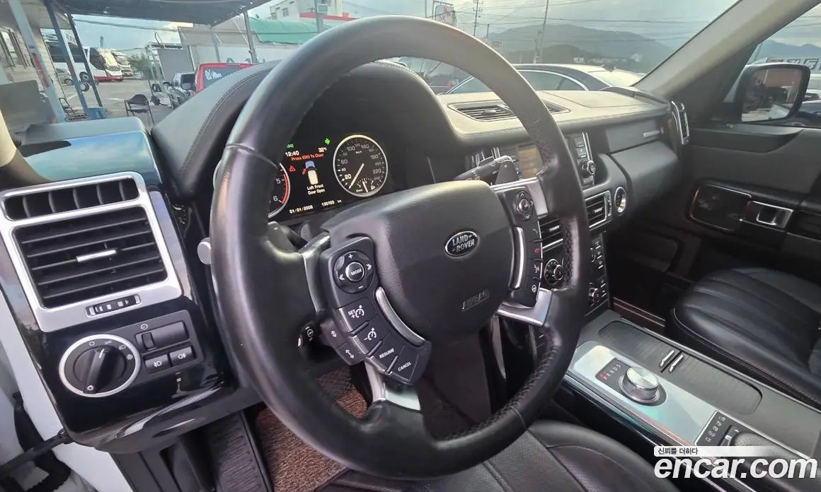 Land Rover Range Rover 2011 4.4 автомат (гидро), фото 13