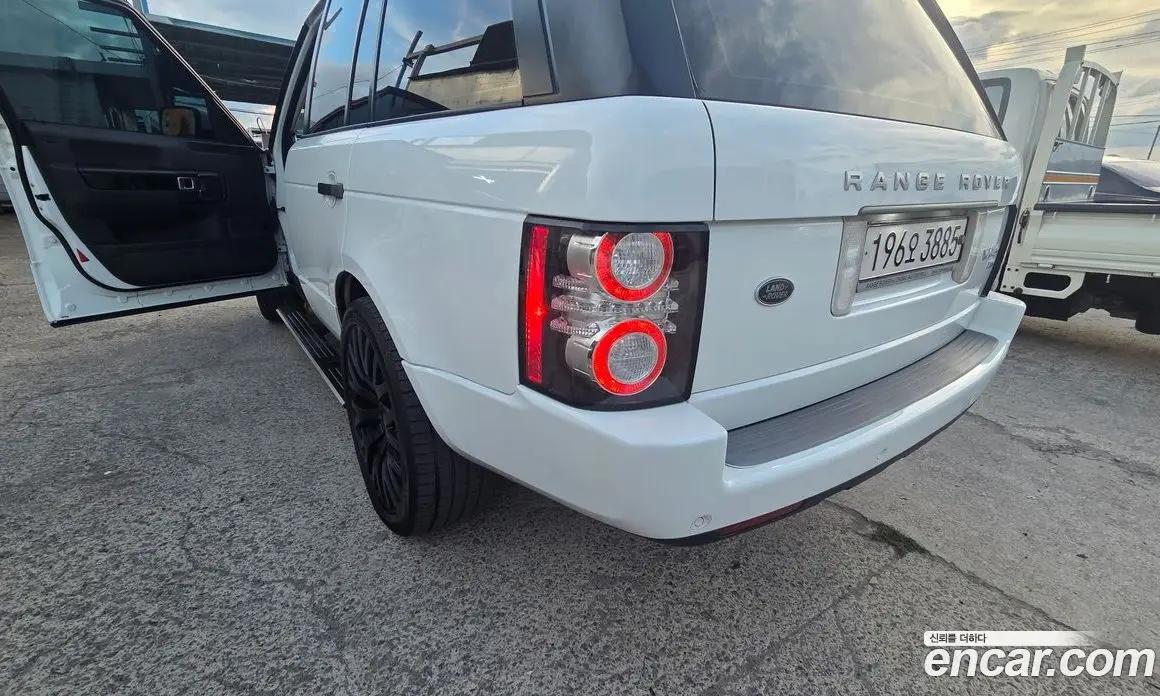 Land Rover Range Rover 2011 4.4 автомат (гидро), фото 4