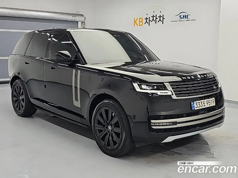 Land Rover Range Rover 2023 4.4 автомат (гидро), фото 4