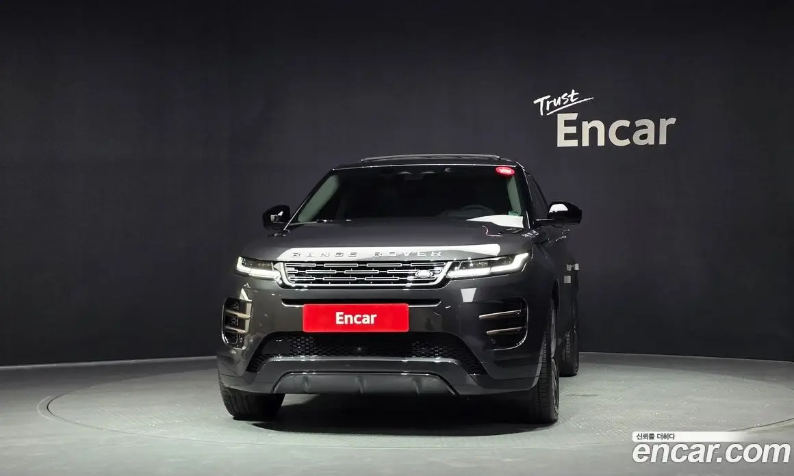 Land Rover Range Rover Evoque 2025 2.0 автомат (гидро), фото 3