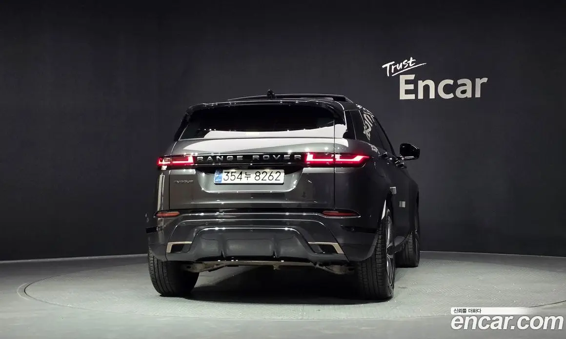 Land Rover Range Rover Evoque 2025 2.0 автомат (гидро), фото 4