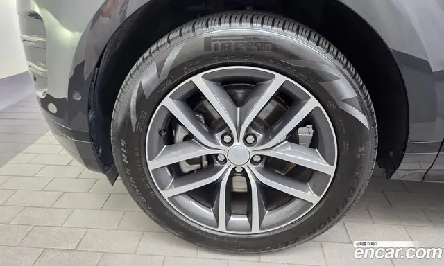 Land Rover Range Rover Evoque 2025 2.0 автомат (гидро), миниатюра 5
