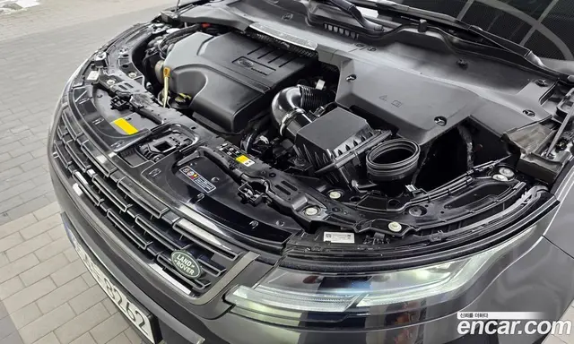 Land Rover Range Rover Evoque 2025 2.0 автомат (гидро), миниатюра 6