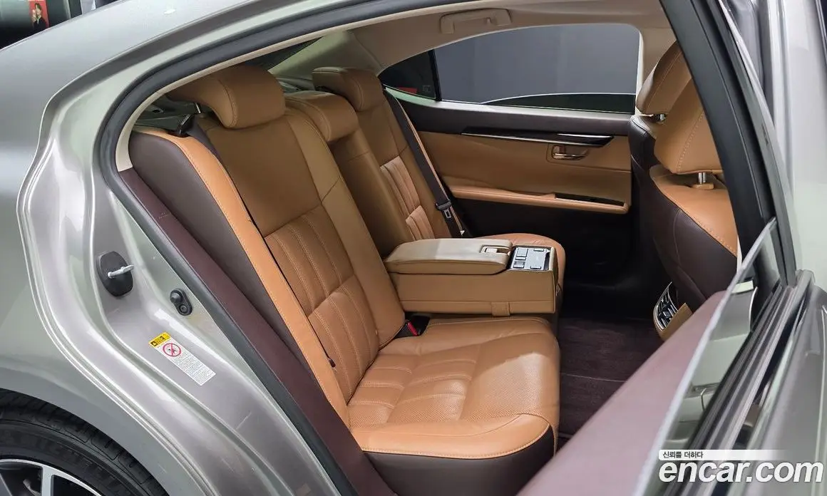 Lexus ES 2018 2.5 автомат (гидро), фото 17