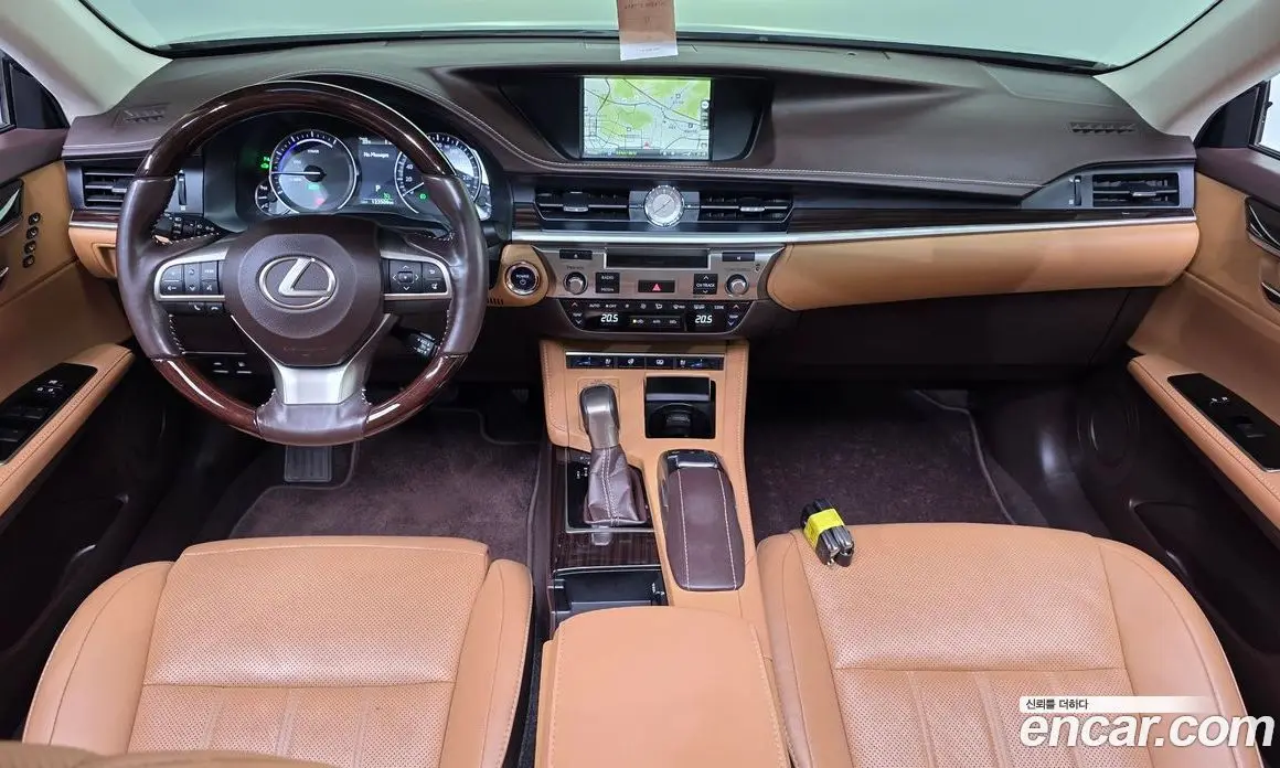 Lexus ES 2018 2.5 автомат (гидро), фото 10