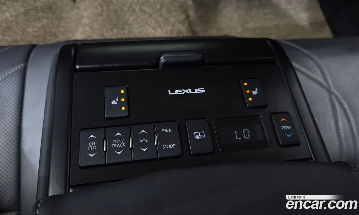 Lexus ES 2019 2.5 автомат (гидро), фото 17