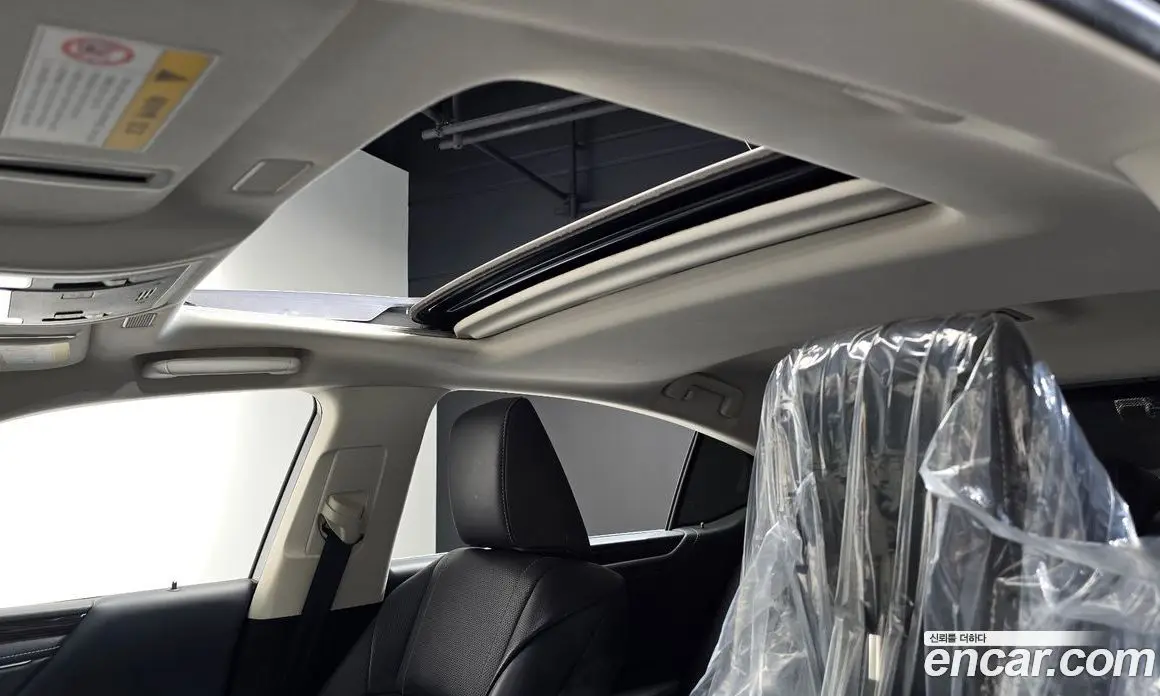 Lexus ES 2019 2.5 автомат (гидро), фото 18