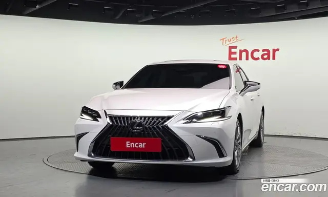 Lexus ES 2024 2.5 автомат (гидро), миниатюра 3