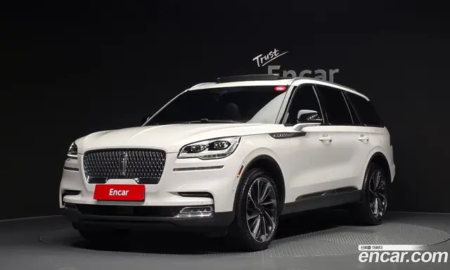 Lincoln Aviator, 2022, 75 638 км