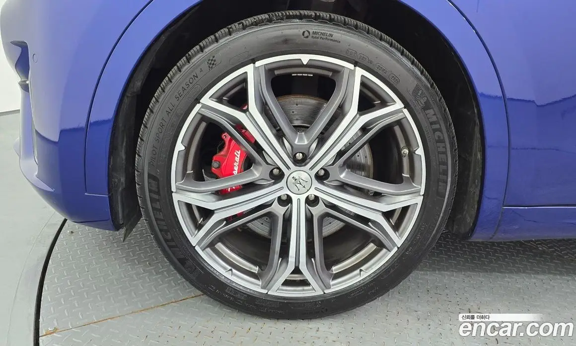 Maserati Levante 2021 3.8 автомат (гидро), фото 5