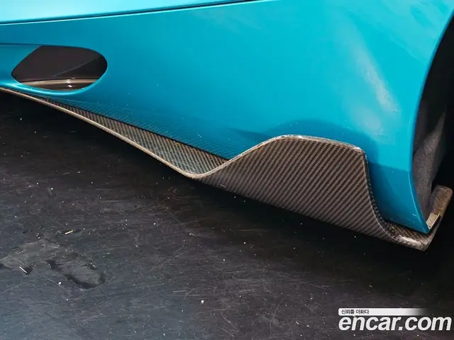 McLaren 720S 2020 4.0 автомат (гидро), миниатюра 7