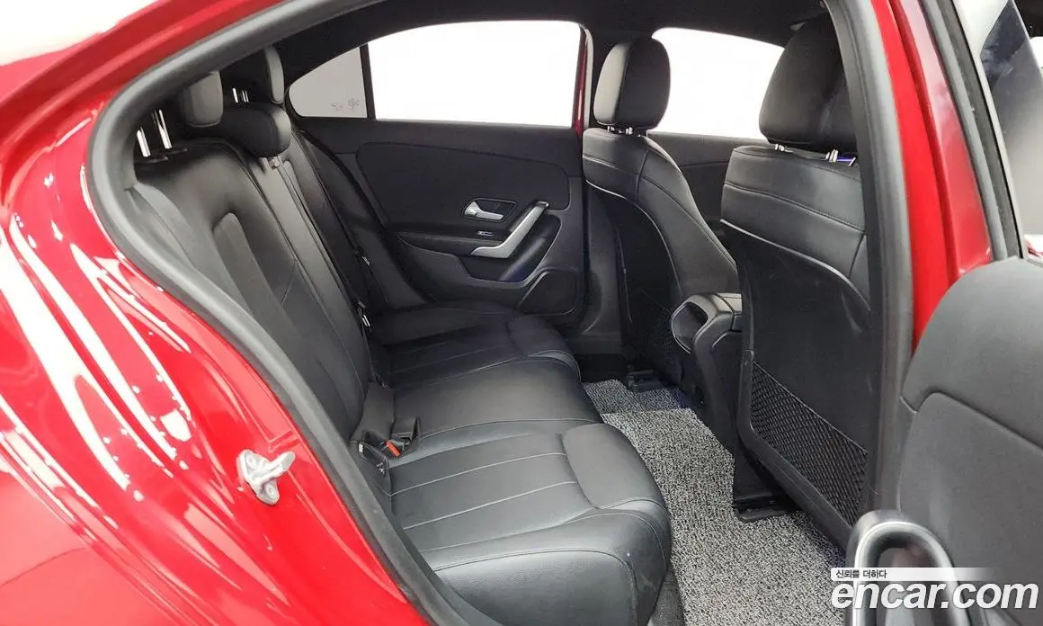 Mercedes-Benz A-Class 2021 2.0 автомат (гидро), фото 12