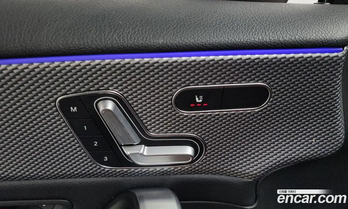 Mercedes-Benz A-Class 2021 2.0 автомат (гидро), фото 16