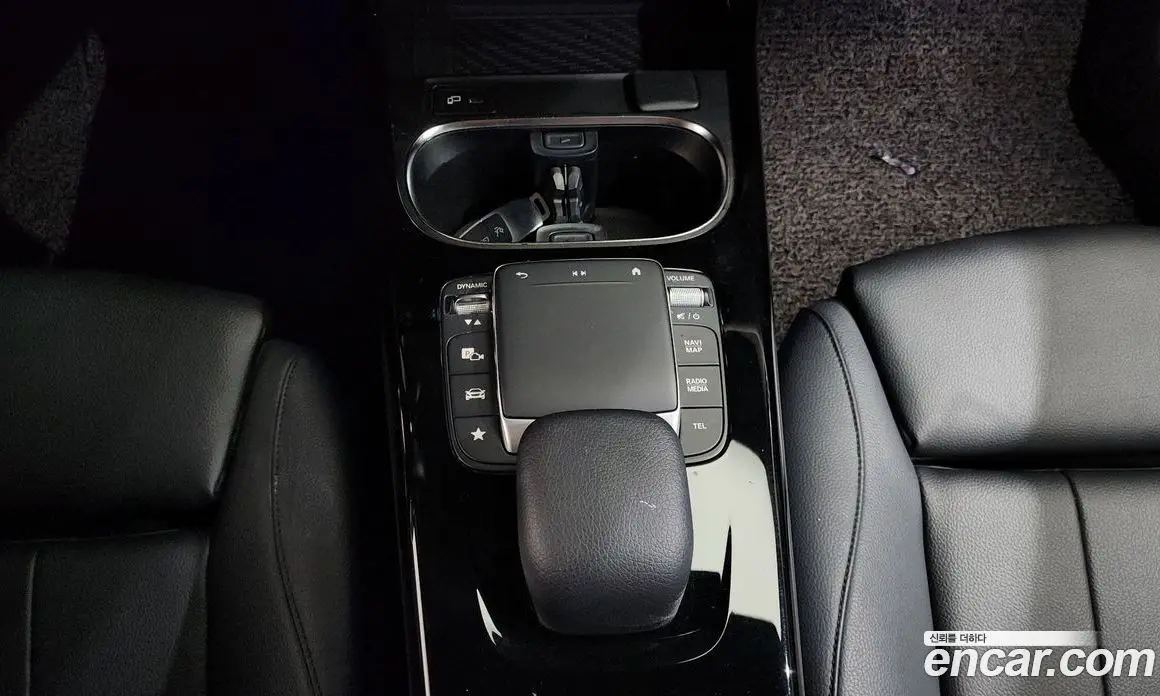 Mercedes-Benz A-Class 2021 2.0 автомат (гидро), фото 19