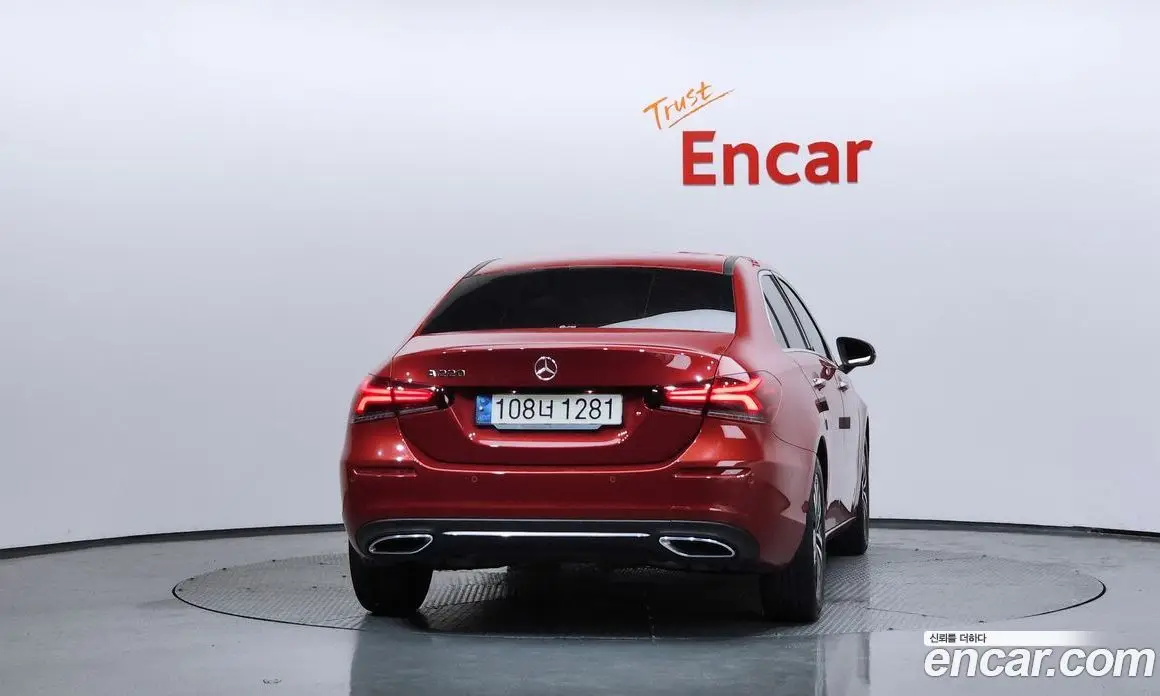 Mercedes-Benz A-Class 2021 2.0 автомат (гидро), фото 4
