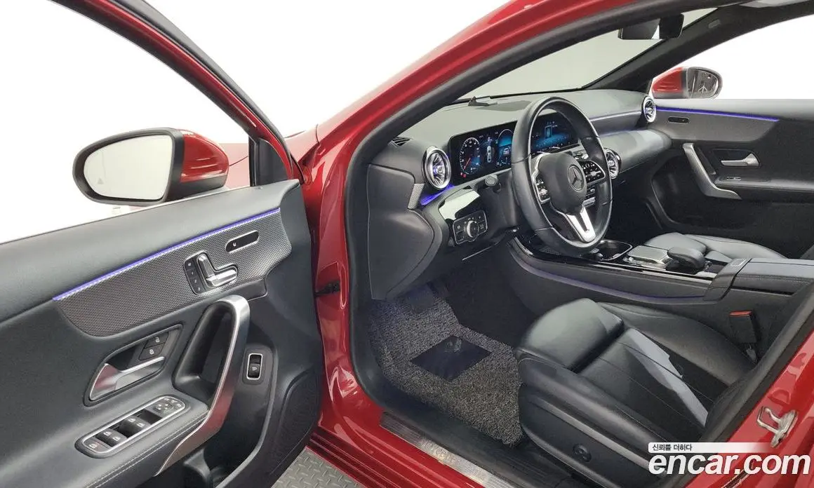 Mercedes-Benz A-Class 2021 2.0 автомат (гидро), фото 10
