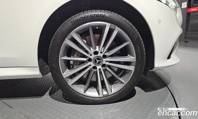 Mercedes-Benz CLS-Class 2019 2.9 автомат (гидро), миниатюра 7
