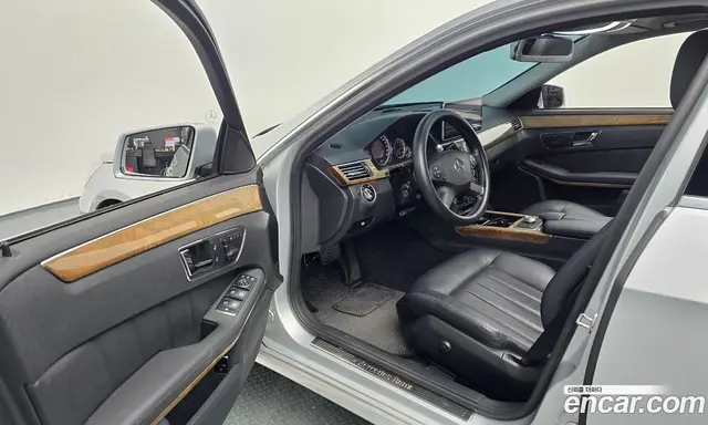 Mercedes-Benz E-Class 2011 3.5 автомат (гидро), миниатюра 11