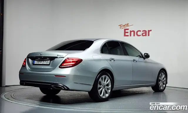 Mercedes-Benz E-Class 2017 1.9 автомат (гидро), миниатюра 2