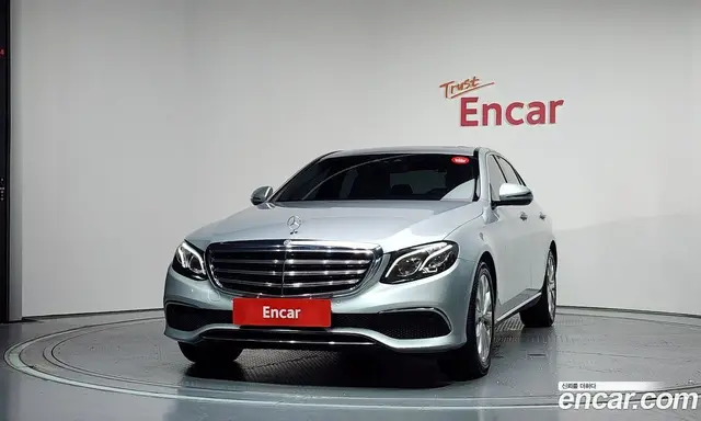 Mercedes-Benz E-Class 2017 1.9 автомат (гидро), миниатюра 3