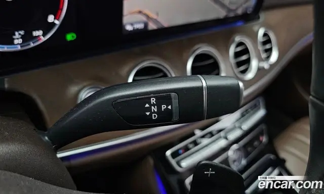 Mercedes-Benz E-Class 2018 2.0 автомат (гидро), миниатюра 12
