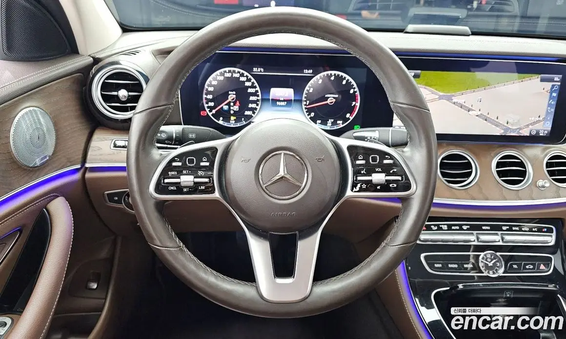 Mercedes-Benz E-Class 2018 2.0 автомат (гидро), фото 19