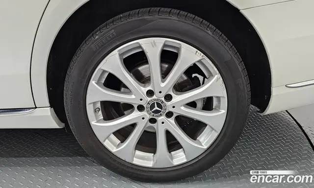 Mercedes-Benz E-Class 2018 2.0 автомат (гидро), миниатюра 7