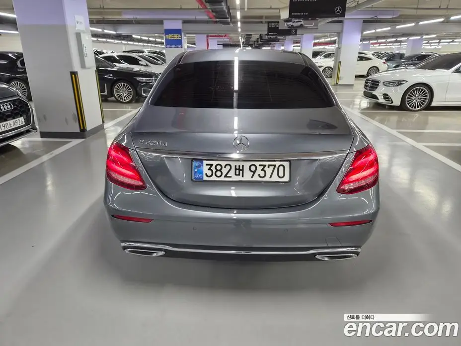 Mercedes-Benz E-Class 2019 1.9 автомат (гидро), фото 4