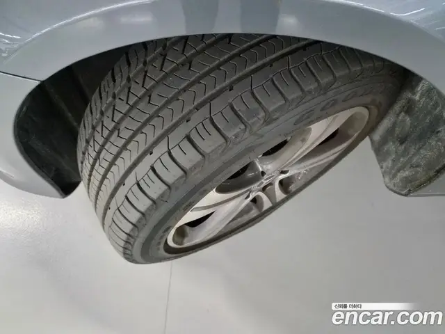 Mercedes-Benz E-Class 2019 1.9 автомат (гидро), миниатюра 5