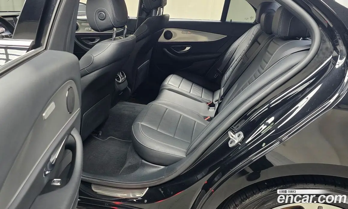 Mercedes-Benz E-Class 2019 2.0 автомат (гидро), фото 16