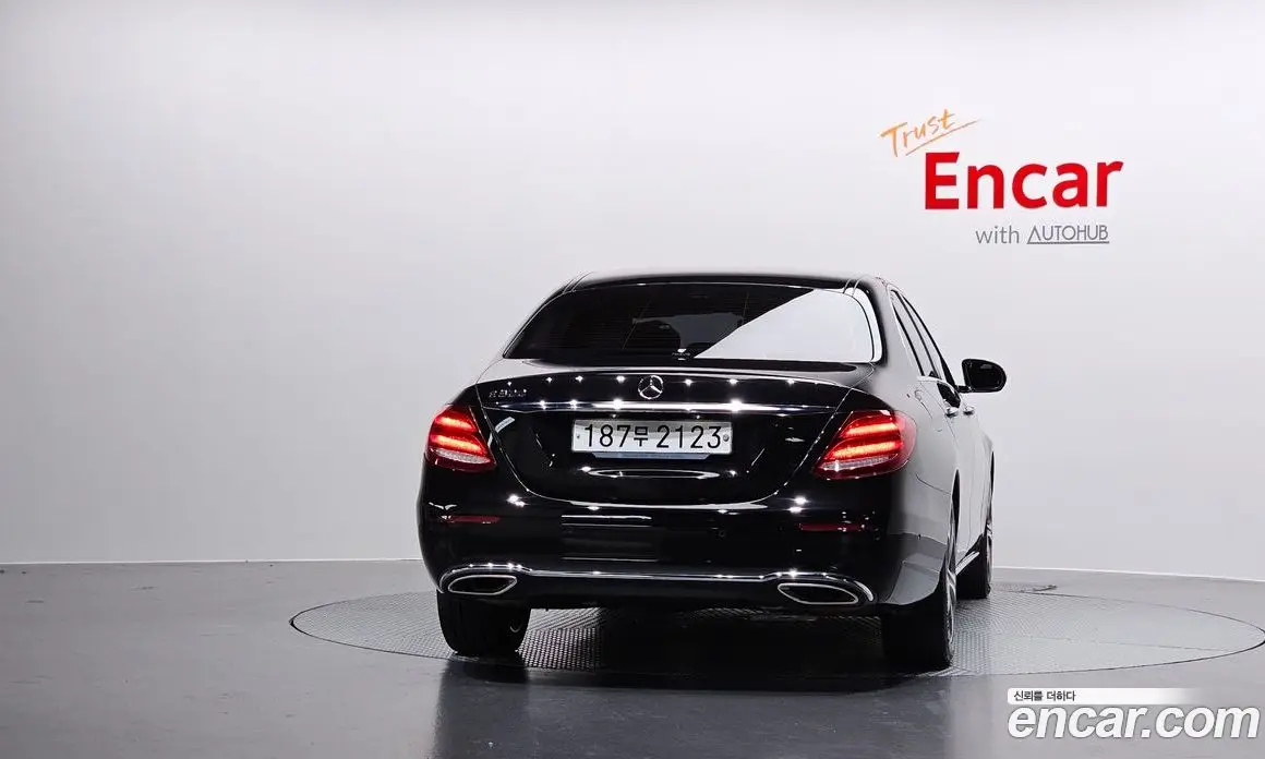 Mercedes-Benz E-Class 2019 2.0 автомат (гидро), фото 3
