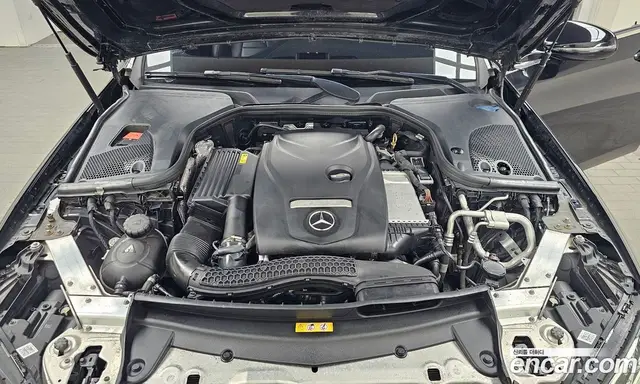 Mercedes-Benz E-Class 2019 2.0 автомат (гидро), миниатюра 5