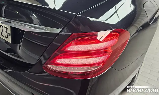 Mercedes-Benz E-Class 2019 2.0 автомат (гидро), миниатюра 8