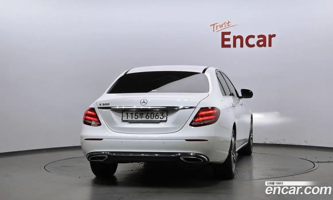 Mercedes-Benz E-Class 2020 2.0 автомат (гидро), фото 4