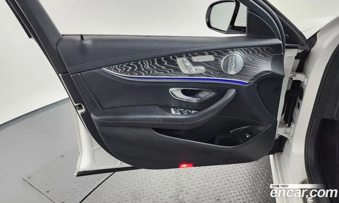Mercedes-Benz E-Class 2020 2.0 автомат (гидро), фото 14
