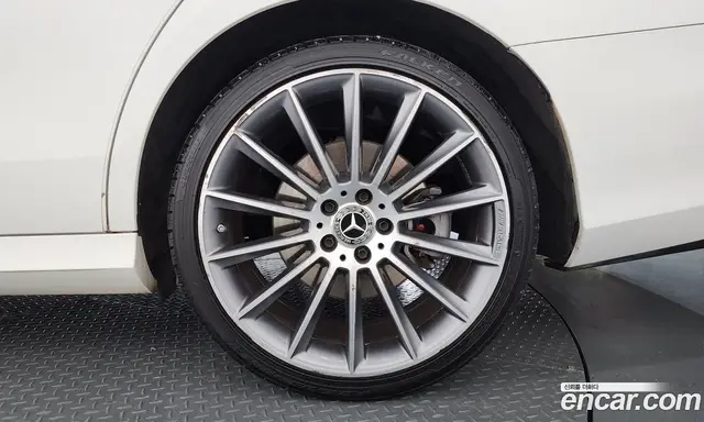 Mercedes-Benz E-Class 2020 2.0 автомат (гидро), миниатюра 7