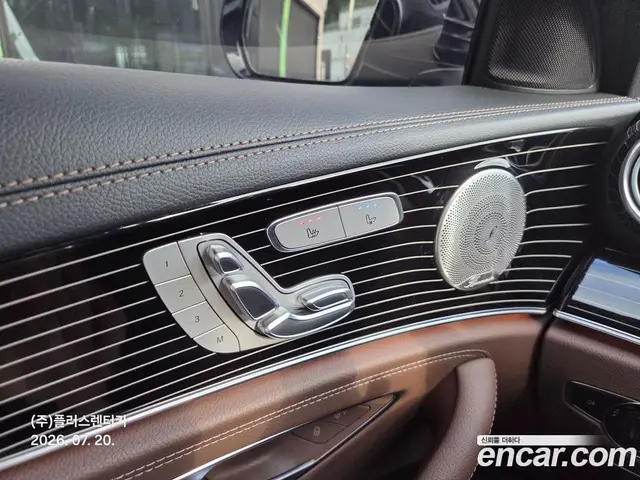 Mercedes-Benz E-Class 2021 3.0 автомат (гидро), миниатюра 11