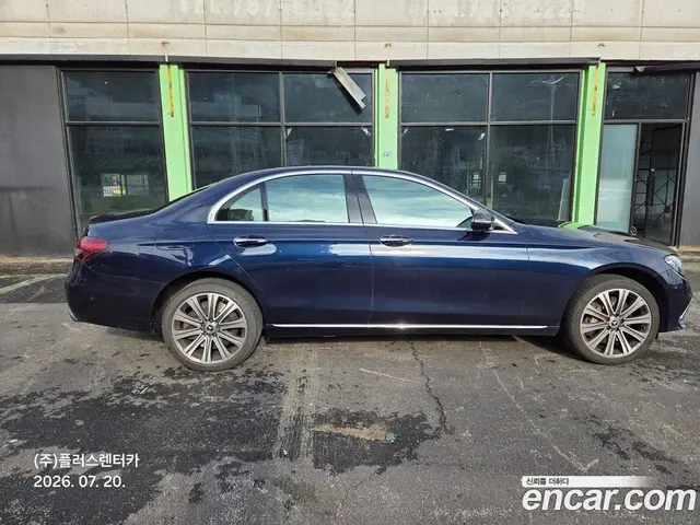 Mercedes-Benz E-Class 2021 3.0 автомат (гидро), миниатюра 6