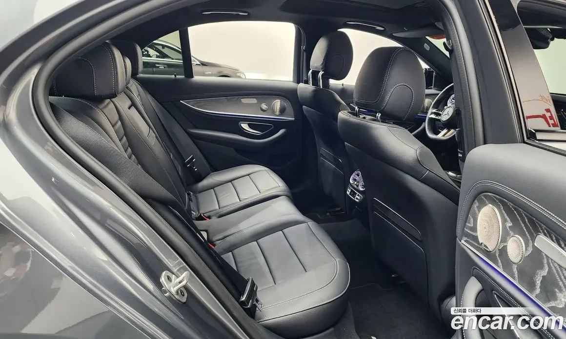 Mercedes-Benz E-Class 2023 2.0 автомат (гидро), фото 16