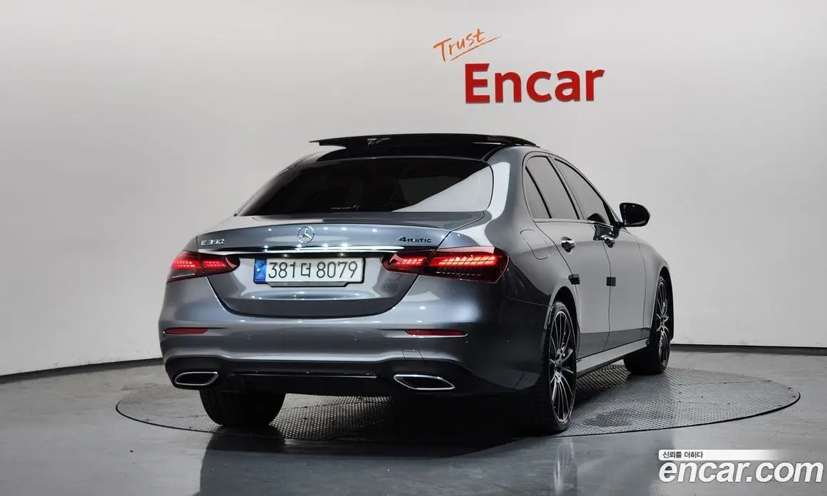 Mercedes-Benz E-Class 2023 2.0 автомат (гидро), фото 3